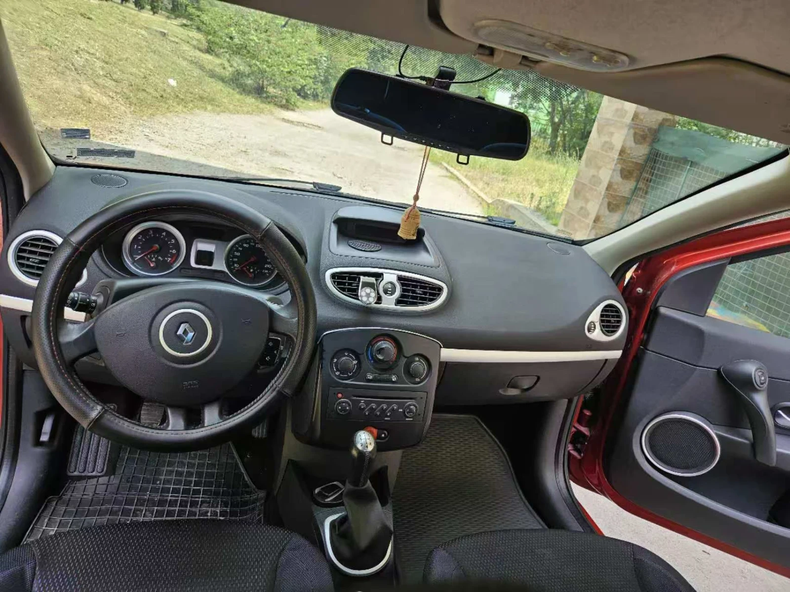 Renault Clio  - изображение 4