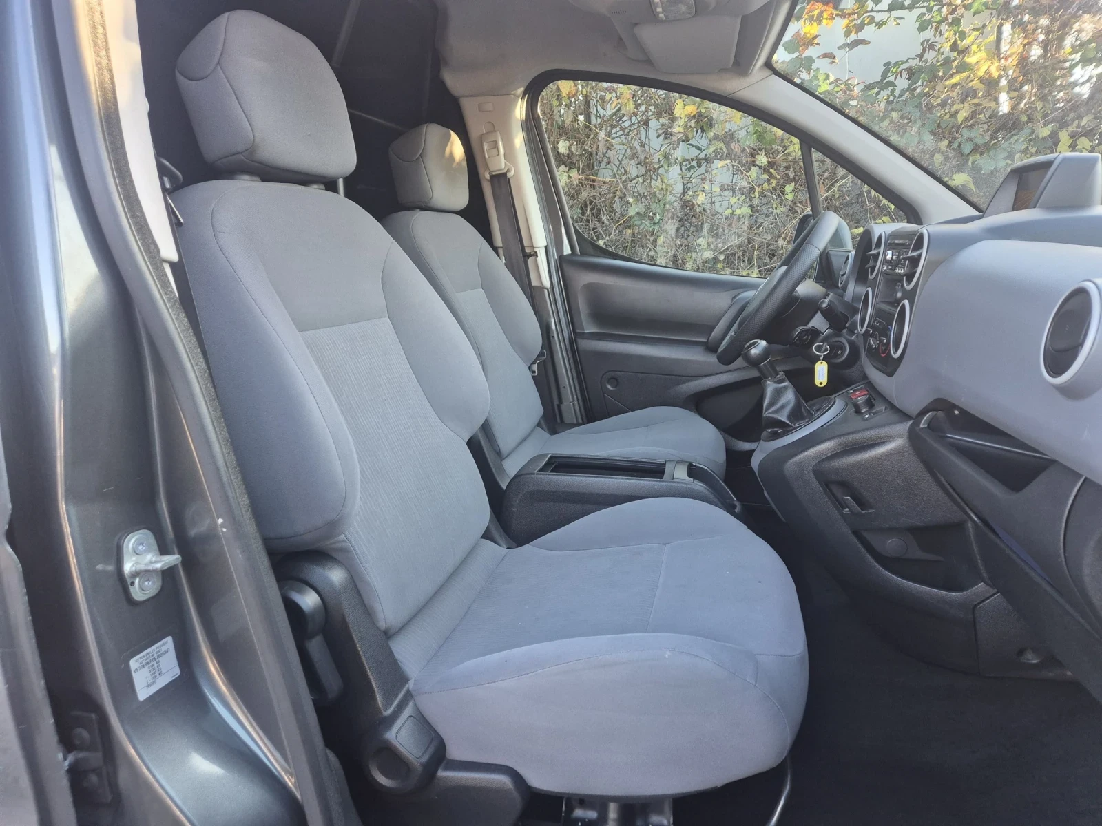 Peugeot Partner 1.6hdi///MAXI///НАВИГАЦИЯ - изображение 10