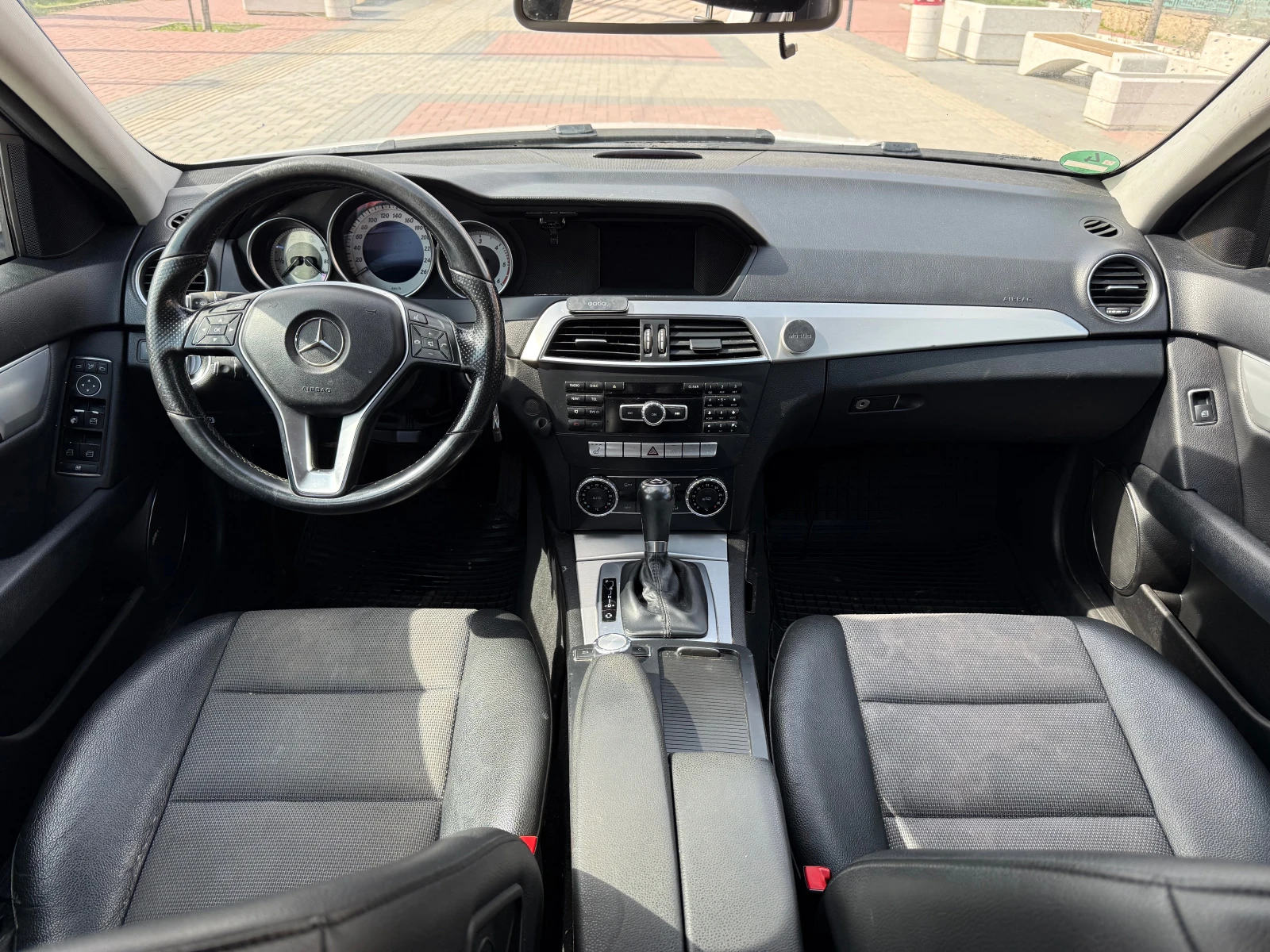 Mercedes-Benz C 200 НОВ ВНОС УНИКАЛНО СЪСТОЯНИЕ ФУЛ ЕКСТРИ, снимка 9 - Автомобили и джипове - 53984955