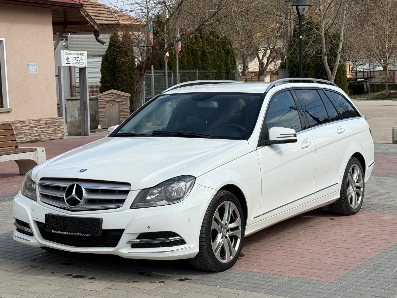 Mercedes-Benz C 200 НОВ ВНОС УНИКАЛНО СЪСТОЯНИЕ ФУЛ ЕКСТРИ, снимка 6 - Автомобили и джипове - 53984955