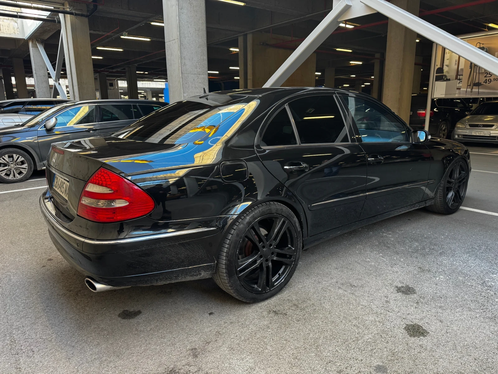 Mercedes-Benz E 320 4-MATIC, снимка 4 - Автомобили и джипове - 54408243