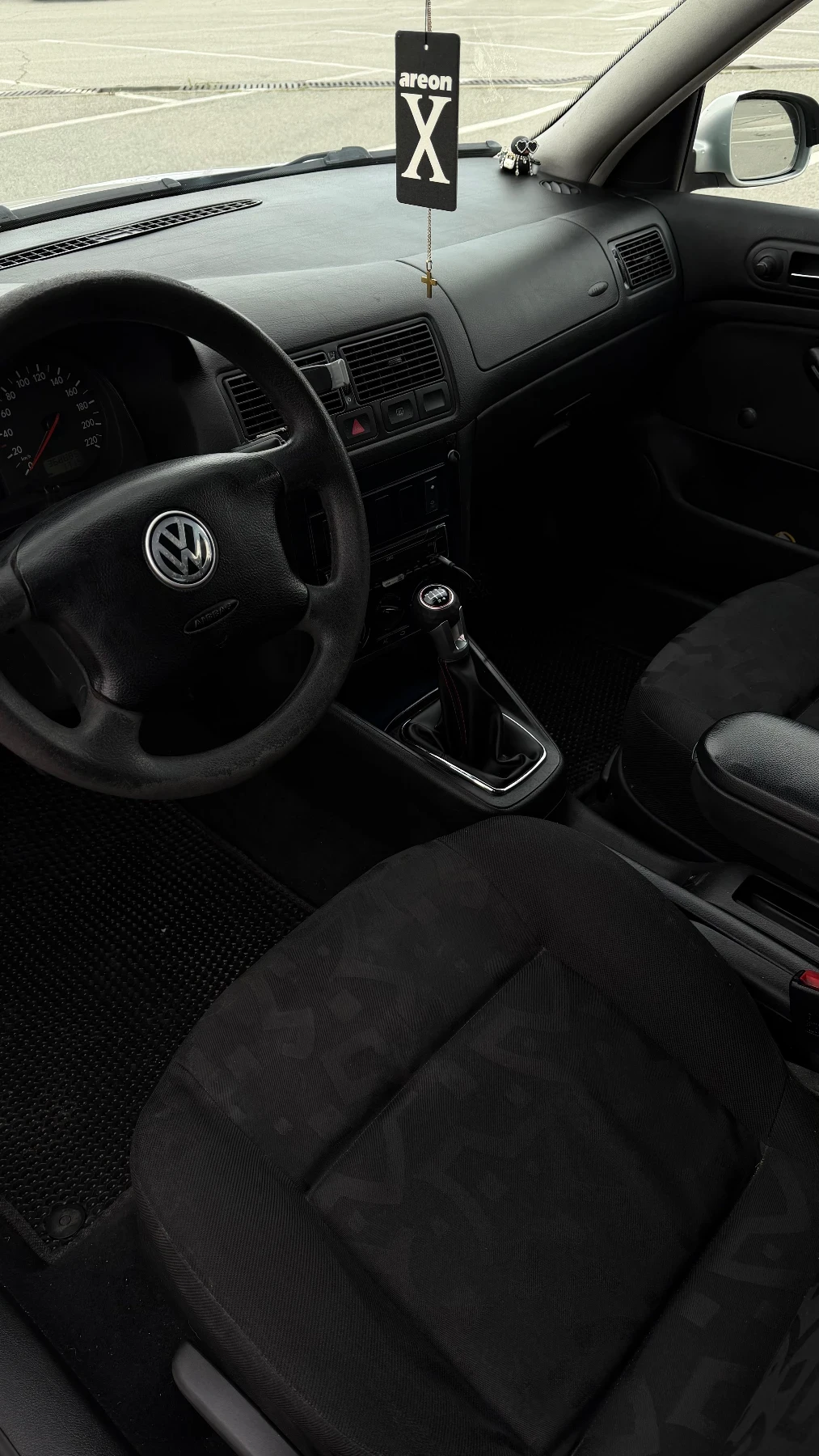 VW Golf 4, снимка 11 - Автомобили и джипове - 55015656