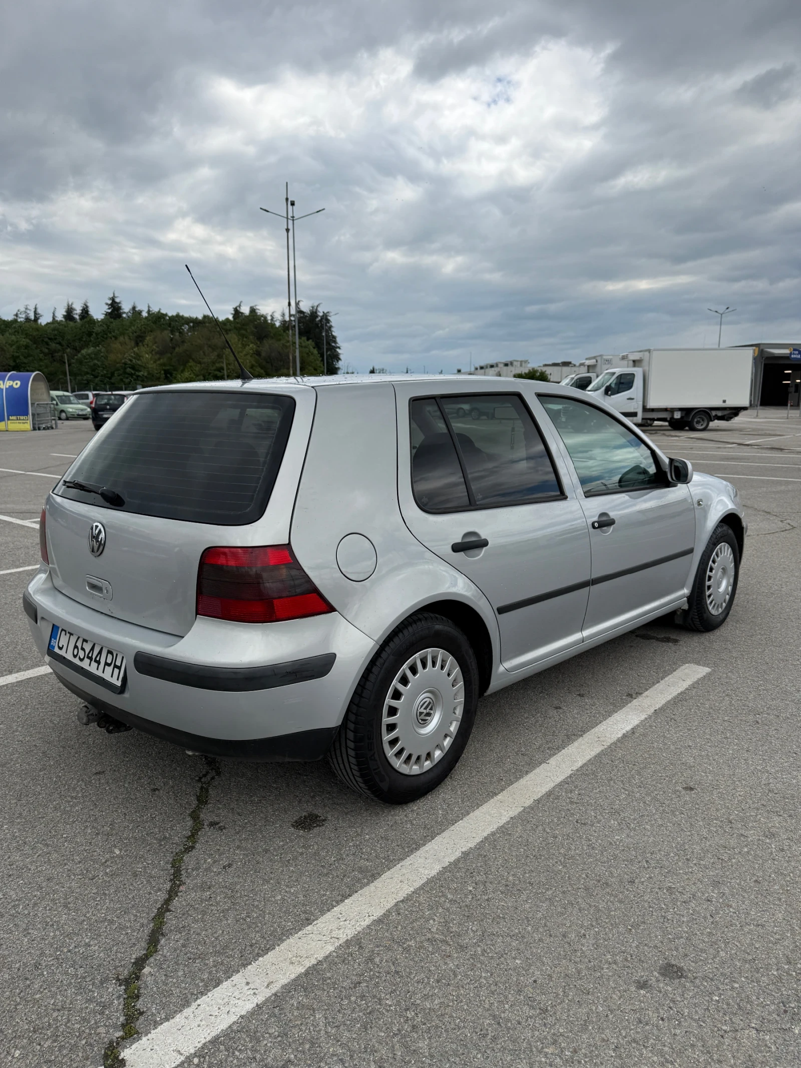 VW Golf 4, снимка 6 - Автомобили и джипове - 55015656