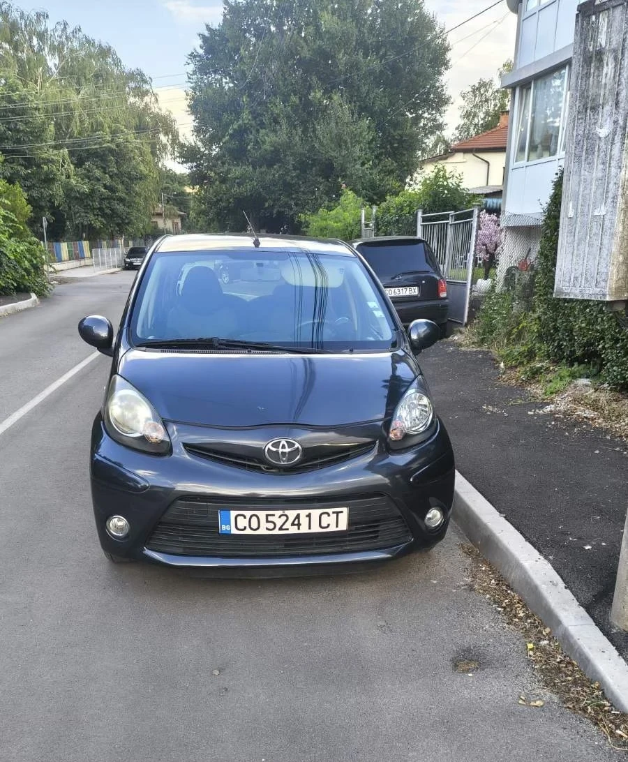 Toyota Aygo benzin 87 000km!, снимка 2 - Автомобили и джипове - 55211023