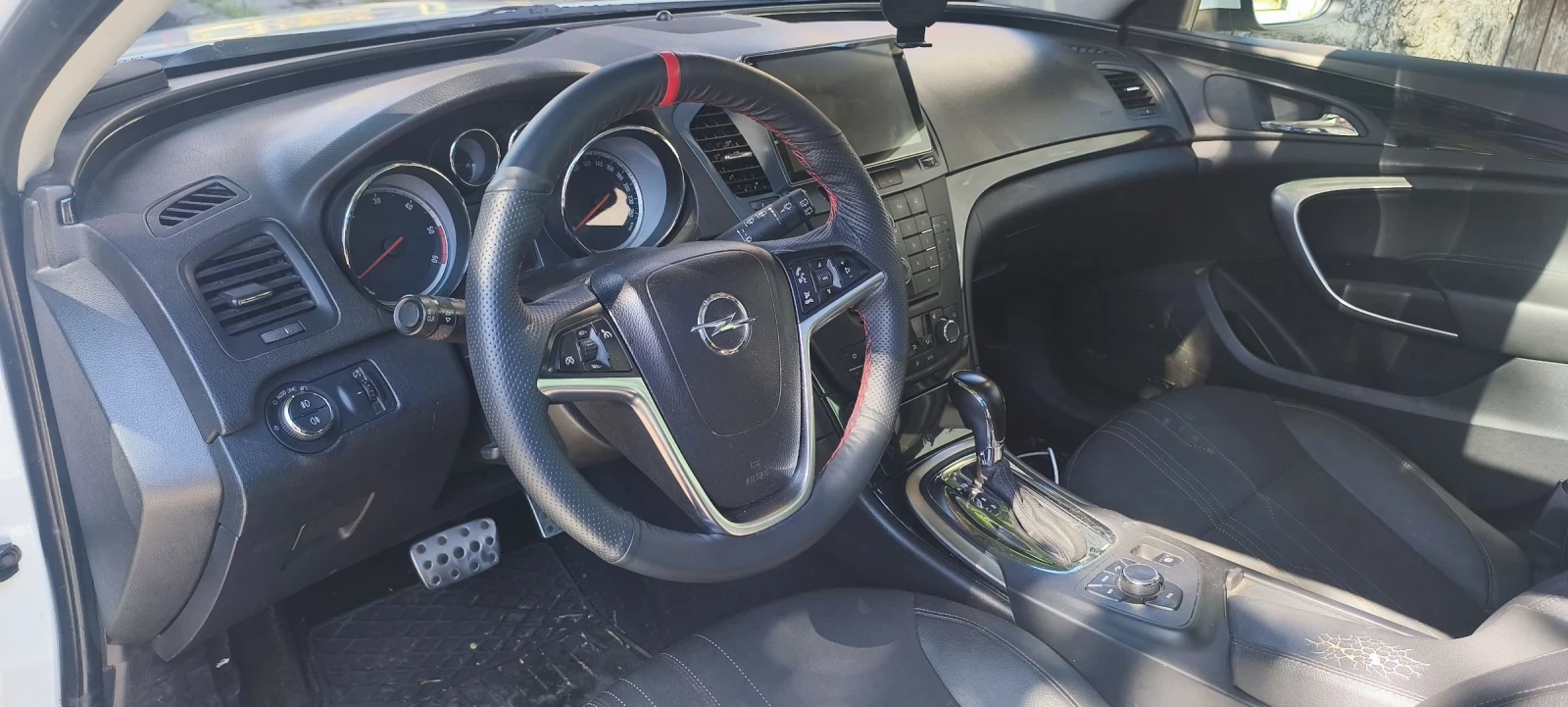 Opel Insignia 2.0 cdti, снимка 6 - Автомобили и джипове - 55274364