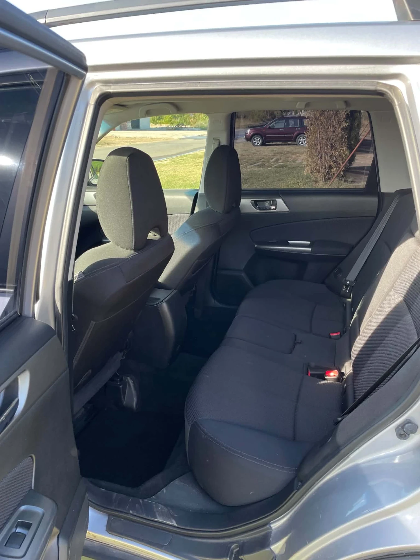 Subaru Forester 2.0 D AWD Limited Edition , снимка 9 - Автомобили и джипове - 56128337