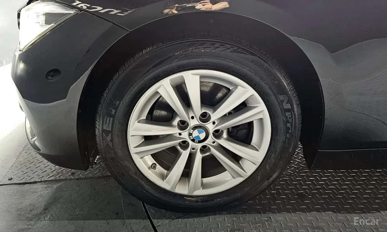 BMW 320 ED EDITION * ФИКСИРАНА ЦЕНА ДО БЪЛГАРИЯ* , снимка 5 - Автомобили и джипове - 56314595