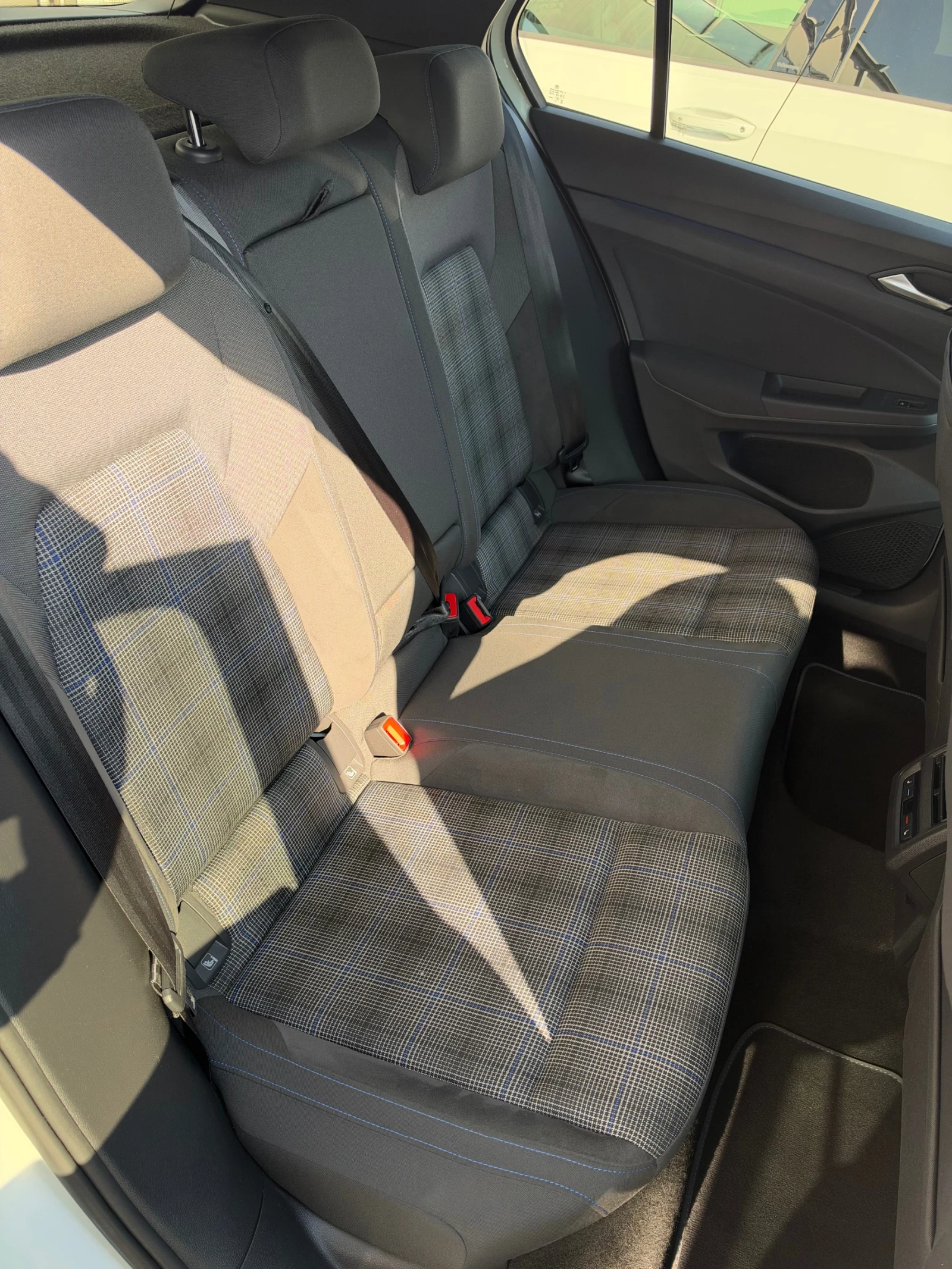 VW Golf GTE, снимка 14 - Автомобили и джипове - 56665861