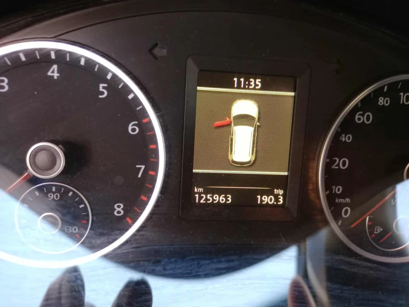 VW Tiguan TSI, снимка 8 - Автомобили и джипове - 52830219