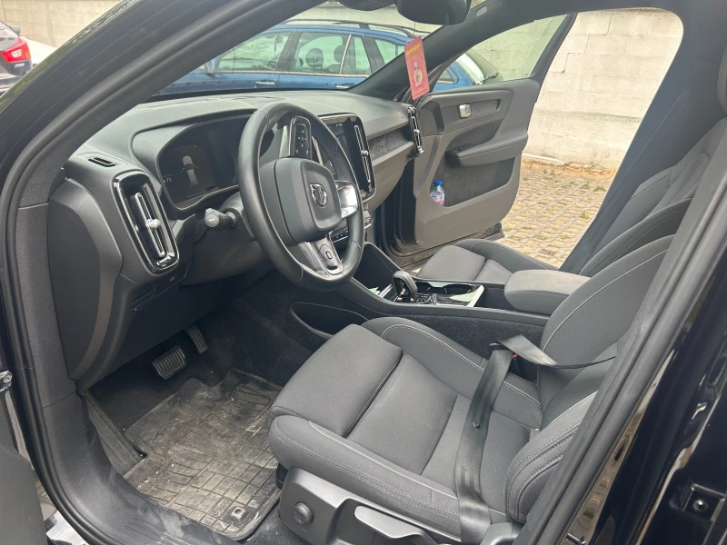 Volvo XC40 elecktrik, снимка 9 - Автомобили и джипове - 52281935