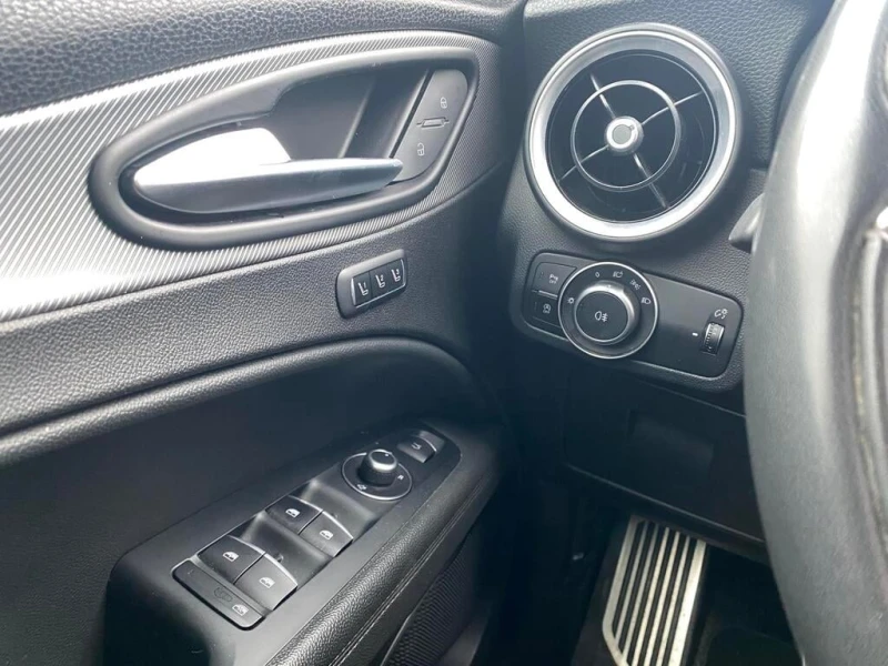 Alfa Romeo Stelvio * Sport AWD/NO ACCIDENT/CERTIFIED/WARRANTY * CARFA, снимка 6 - Автомобили и джипове - 52847202