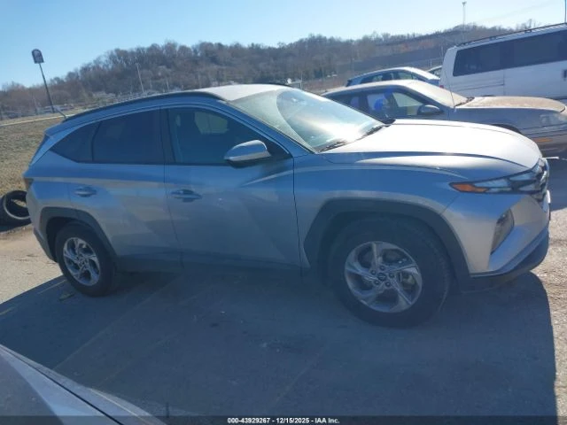 Hyundai Tucson 2.5l* Камера* Подгрев* Мъртви точка* Smart key* , снимка 4 - Автомобили и джипове - 52842963