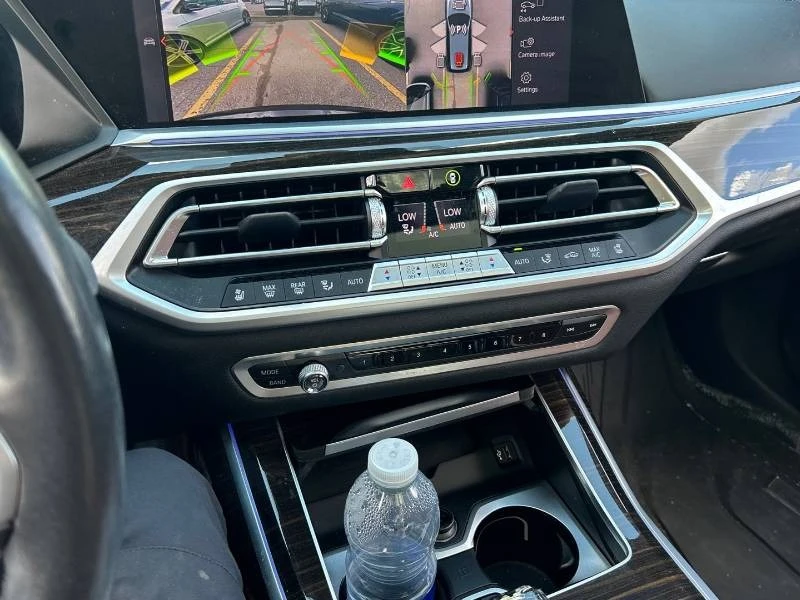 BMW X7 * xDrive40i * ЛАЗЕРИ * 7 МЕСТЕН * ОБДУХВАНЕ * 360, снимка 13 - Автомобили и джипове - 55254450