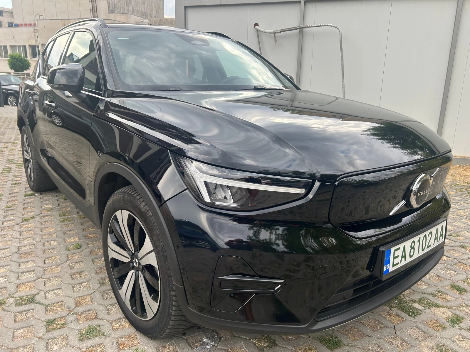 Volvo XC40 elecktrik, снимка 1