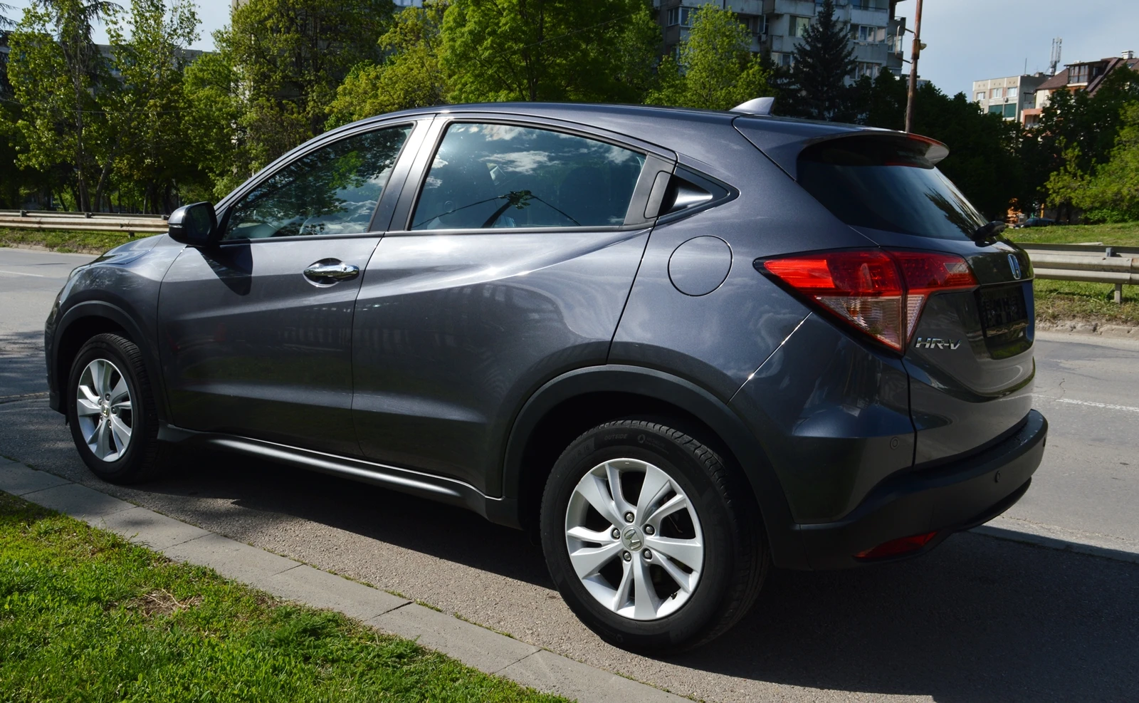 Honda Hr-v 1.5i AUTOMAT ШВЕЙЦАРИЯ - изображение 6