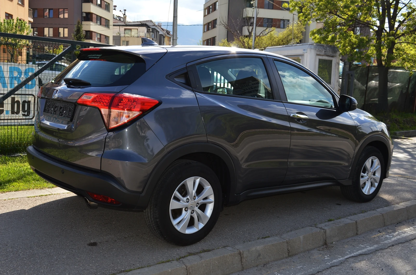 Honda Hr-v 1.5i AUTOMAT ШВЕЙЦАРИЯ - изображение 4