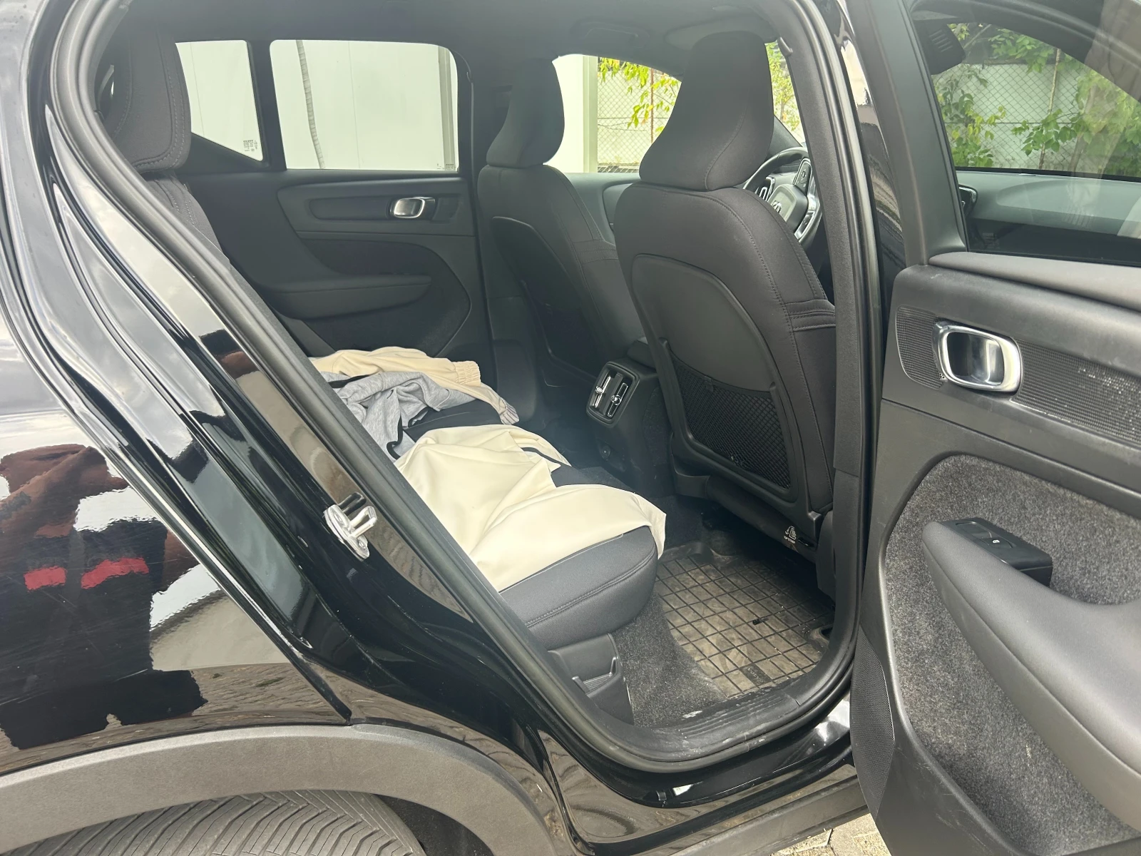 Volvo XC40 elecktrik - изображение 8