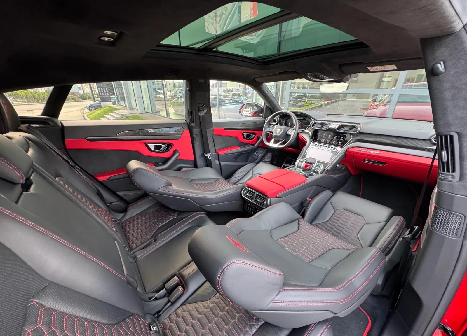 Lamborghini Urus 4.0 V8 AWD - изображение 8
