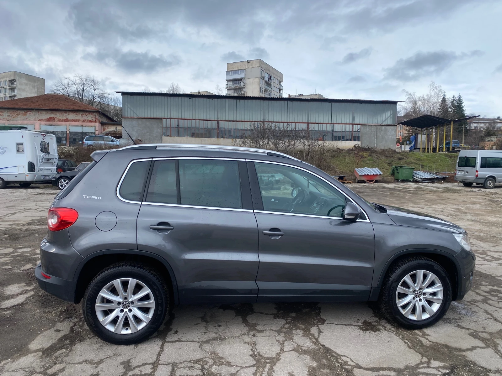 VW Tiguan 2.0TDI AUTO | Mobile.bg � ����������� 3