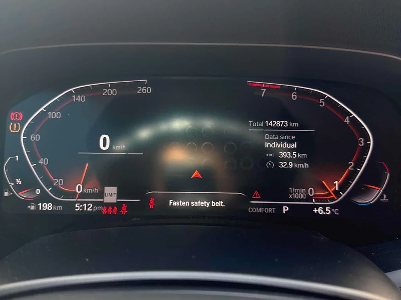 BMW X5 * xDrive40i М ПАКЕТ * PANO * ПОДГРЕВИ * SOFT CLOSE, снимка 8 - Автомобили и джипове - 54117044