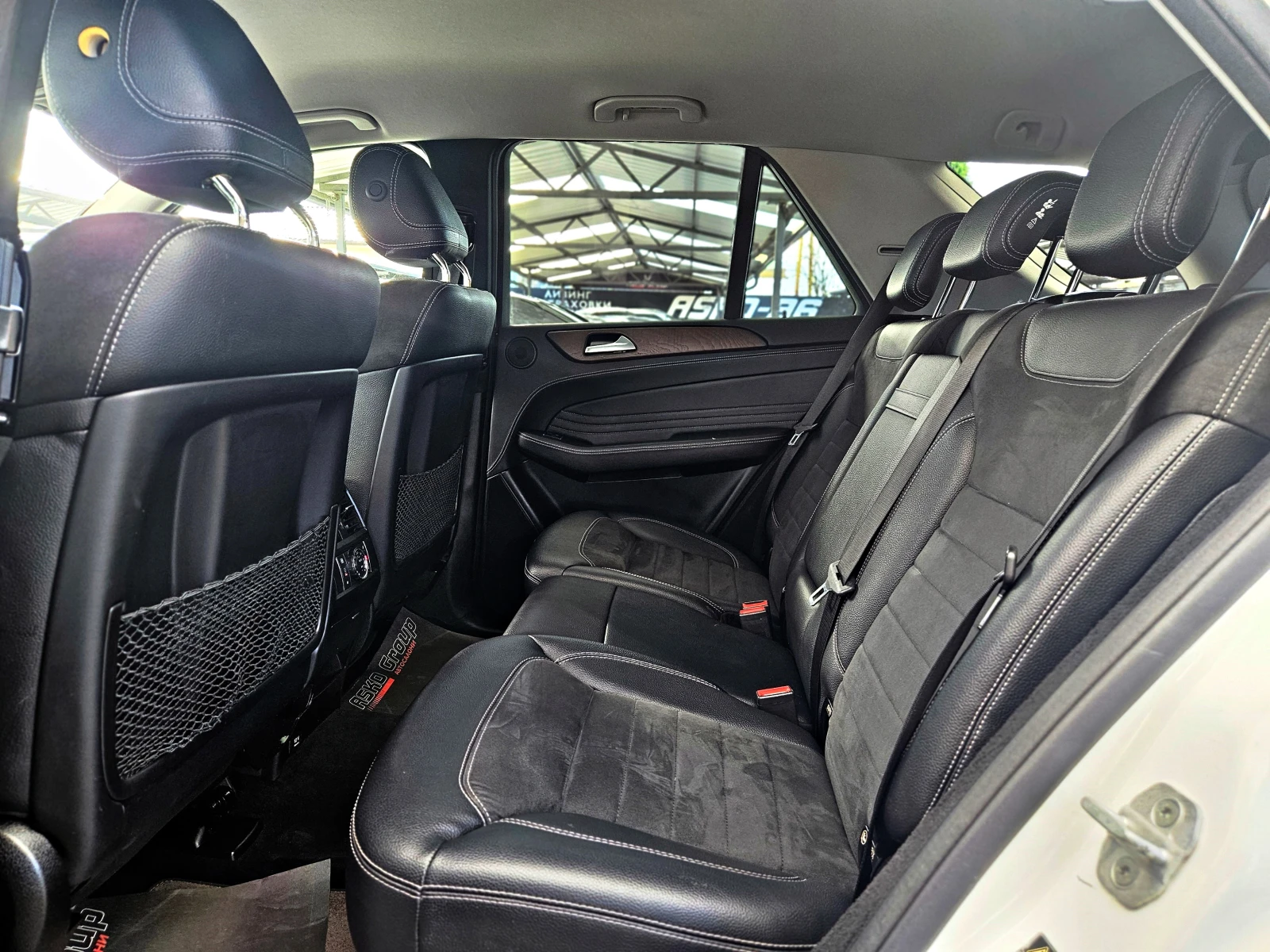 Mercedes-Benz ML 350 AMG/GERMANY/HARMAN/HEAD UP/ПОДГРЕВ/AIRMAT/ПАМЕТ/LI, снимка 16 - Автомобили и джипове - 54234383