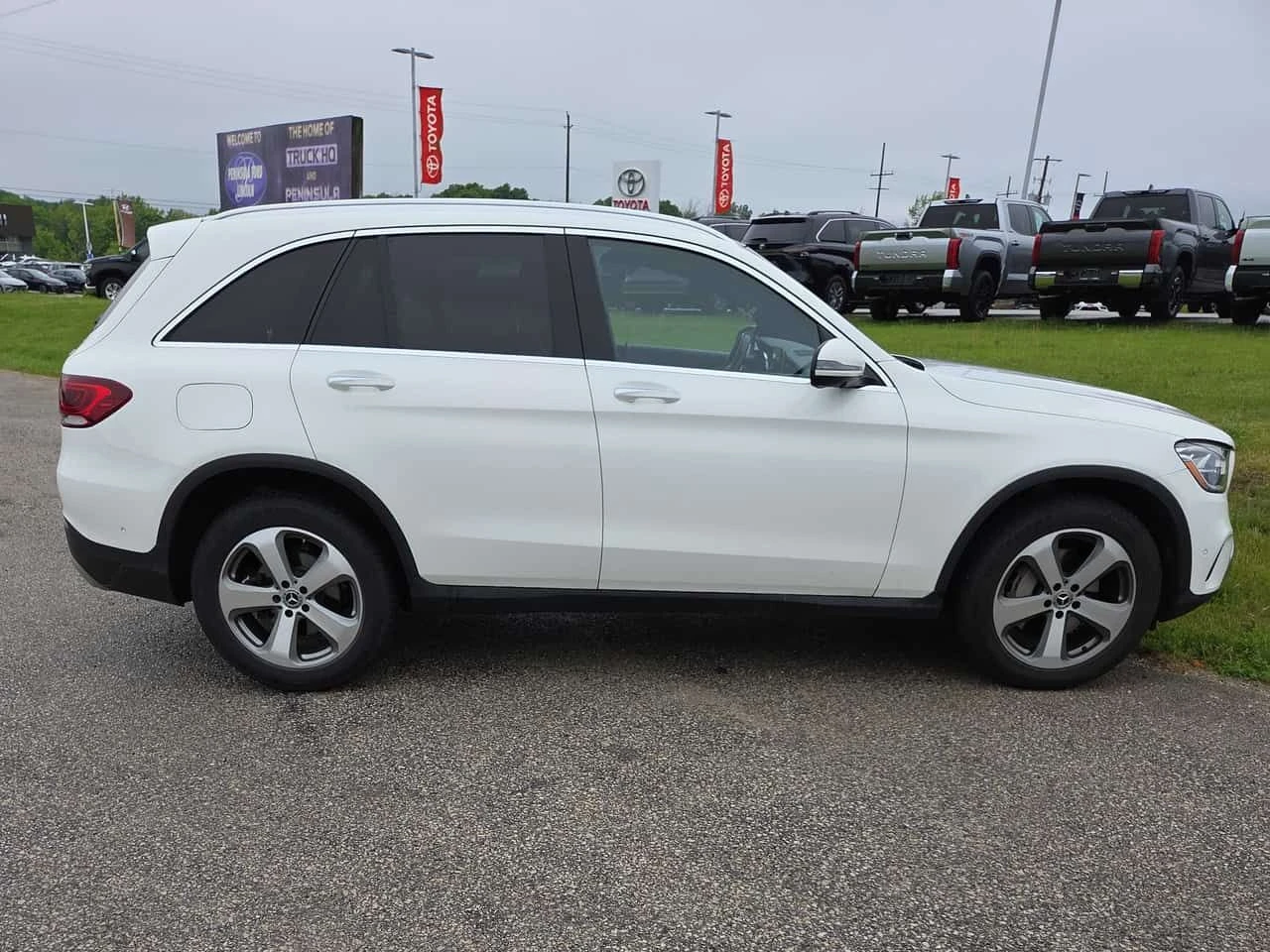 Mercedes-Benz GLC * ПАНОРАМА* 360КАМЕРА* ОТ ПРЕДСТАВИТЕЛСТВО* , снимка 4 - Автомобили и джипове - 54830048