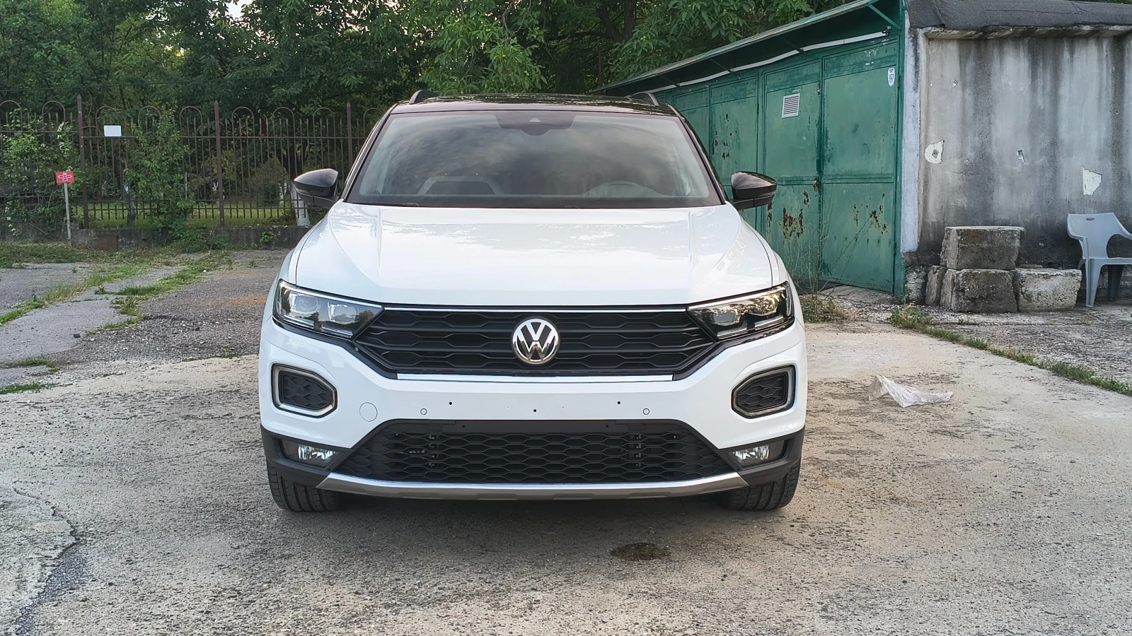 VW T-Roc 2.0-TFSI_4m, снимка 2 - Автомобили и джипове - 55113556
