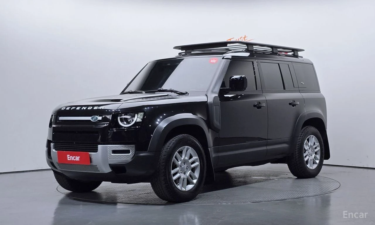 Land Rover Defender 110 D240 Launch Edition