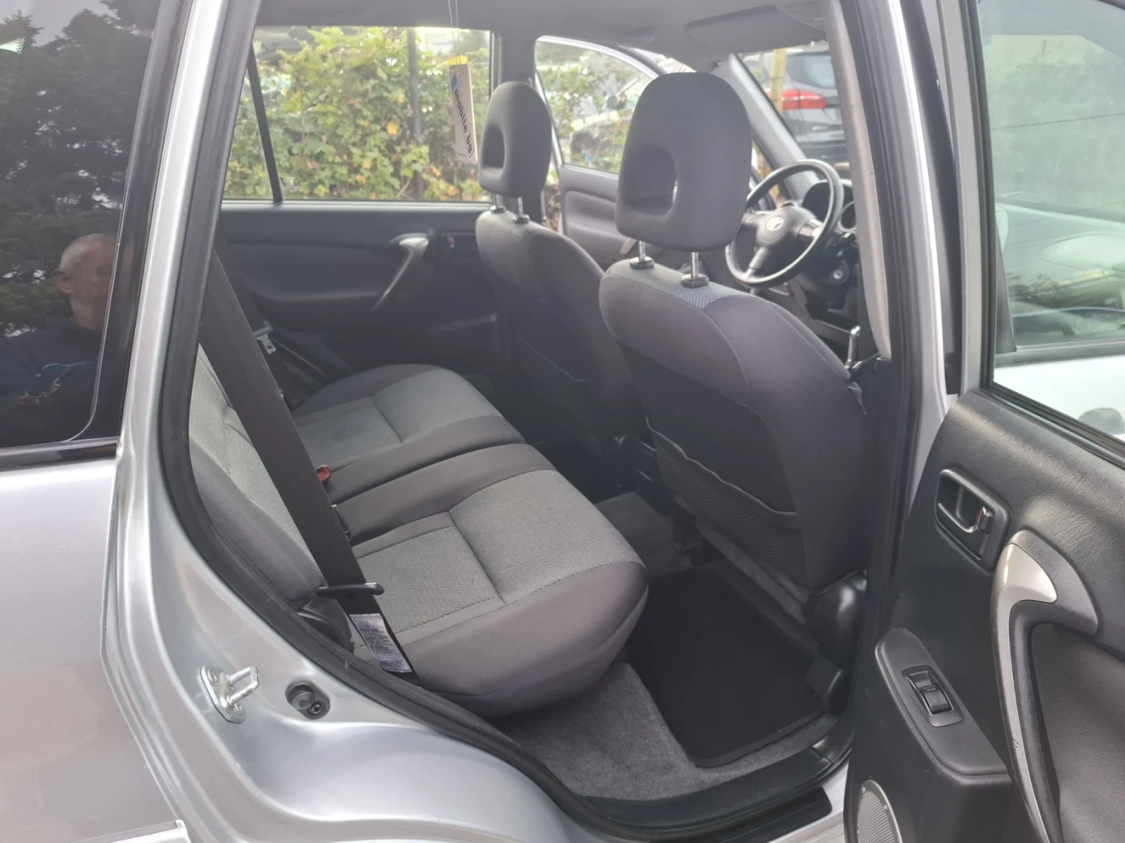Toyota Rav4 2.0i, снимка 10 - Автомобили и джипове - 56546251