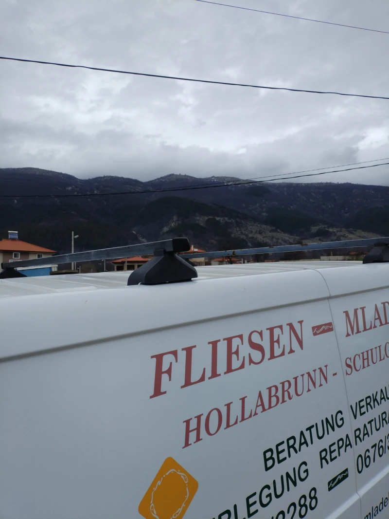 Opel Vivaro 2.0 CDTI 6Ск Климатик Мулти волан Facelift , снимка 17 - Бусове и автобуси - 53565371