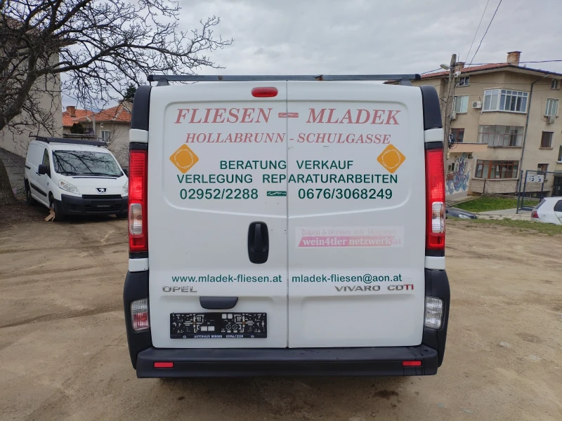 Opel Vivaro 2.0 CDTI 6Ск Климатик Мулти волан Facelift , снимка 7 - Бусове и автобуси - 53565371