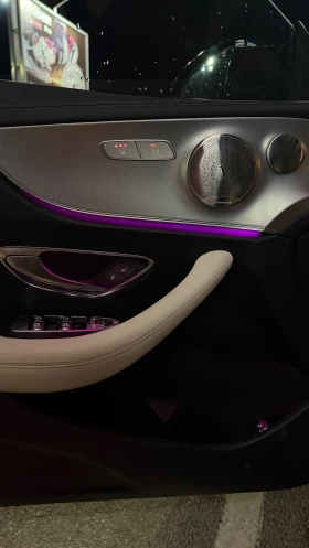 Mercedes-Benz E 220, снимка 8