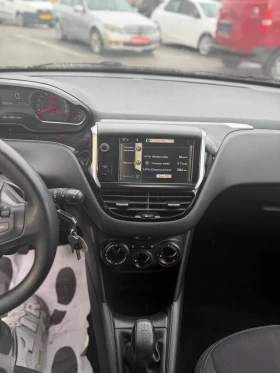 Peugeot 208, снимка 9