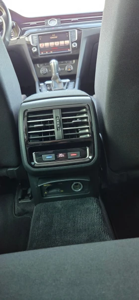VW Passat - 17900 € / 35009.36 лв. - 54854125 8