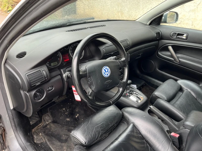 VW Passat 2.8 V6 4X4, снимка 9 - Автомобили и джипове - 47659751