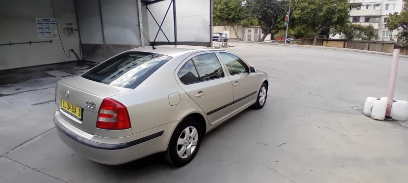 Skoda Octavia 1.9 tdi, снимка 6 - Автомобили и джипове - 47345534