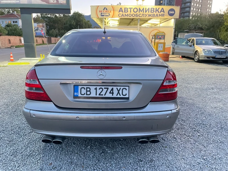 Mercedes-Benz E 500 E500 4MATIC, снимка 2 - Автомобили и джипове - 47442565