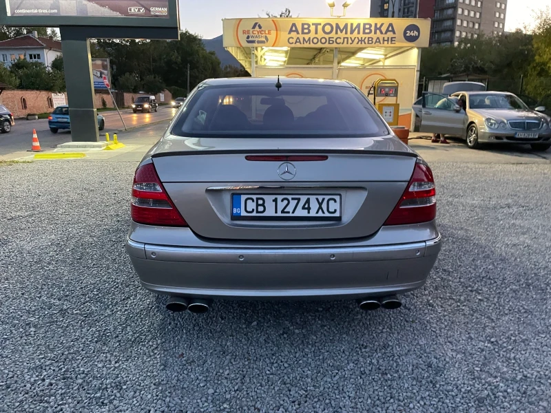 Mercedes-Benz E 500 E500 4MATIC, снимка 4 - Автомобили и джипове - 47442565