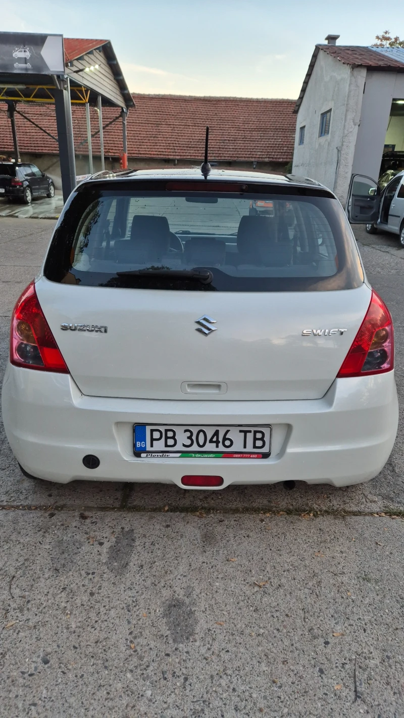 Suzuki Swift, снимка 10 - Автомобили и джипове - 47454626