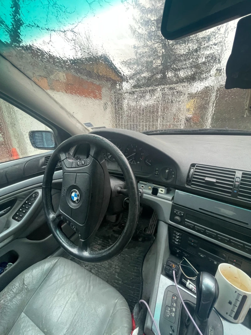 BMW 523 газ , снимка 11 - Автомобили и джипове - 48155819