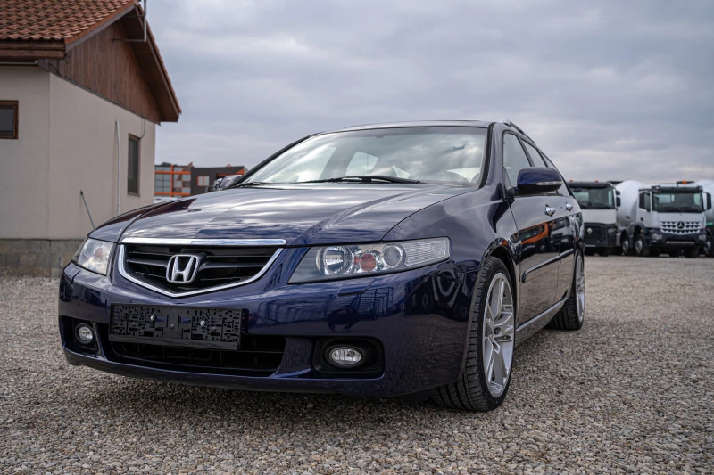 Honda Accord 2.4 i-VTEC, снимка 1 - Автомобили и джипове - 49010822