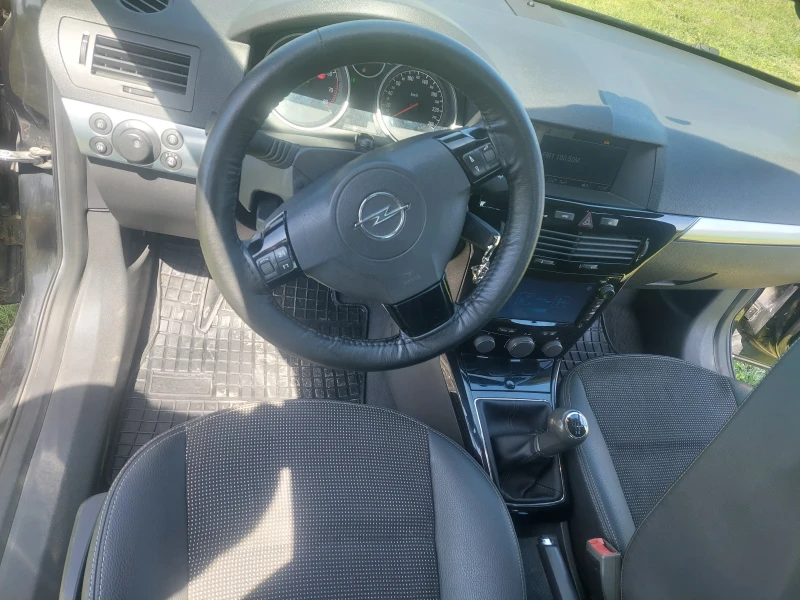 Opel Astra, снимка 9 - Автомобили и джипове - 51862628