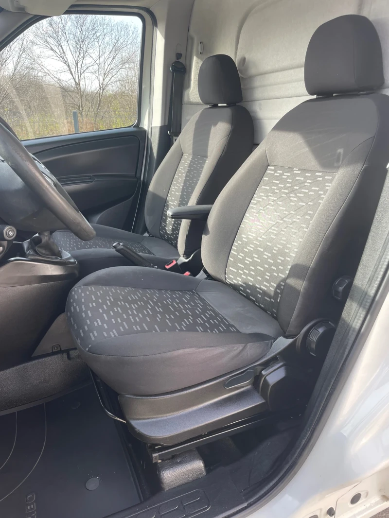 Opel Combo 1.3D-90к.с., снимка 9 - Автомобили и джипове - 52454403