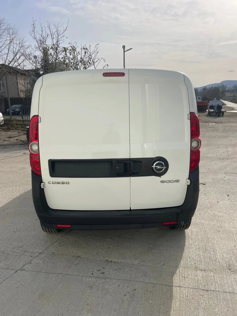 Opel Combo 1.3D-90к.с., снимка 5 - Автомобили и джипове - 52454403