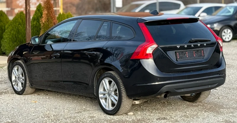Volvo V60 2.4D5 163к.с * Климатроник* * Италия* , снимка 4 - Автомобили и джипове - 52822470