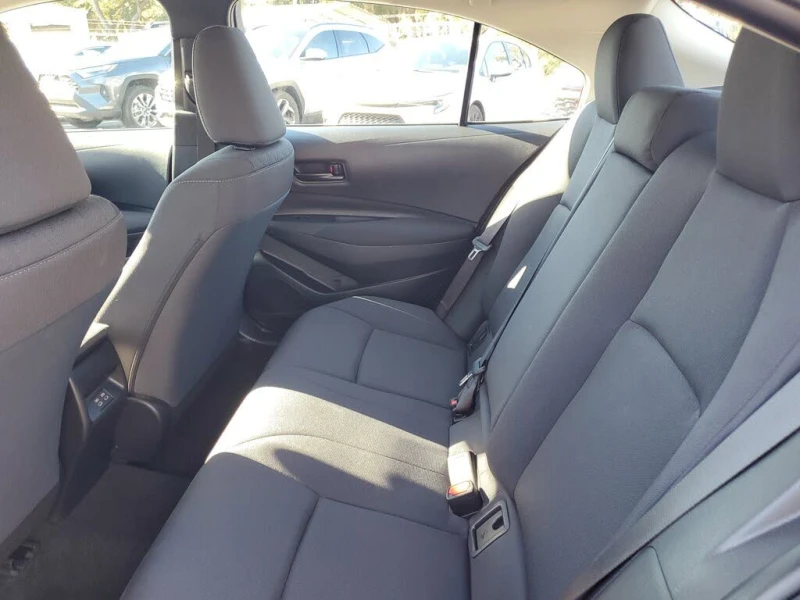 Toyota Corolla !LE FWD!* АвтоКредит* Цена до БГ* , снимка 6 - Автомобили и джипове - 53458641