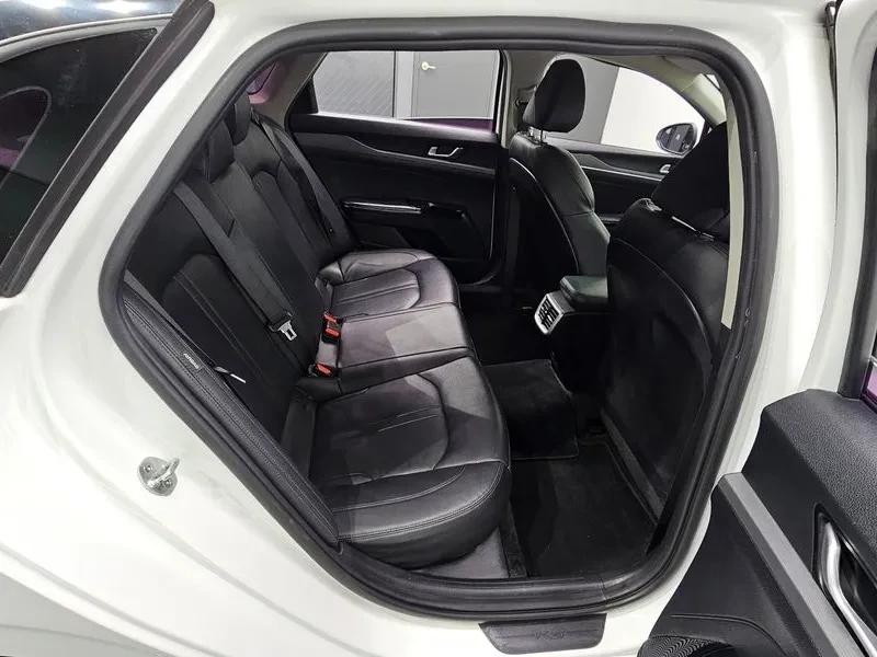 Kia K5 2.0, снимка 12 - Автомобили и джипове - 54263601