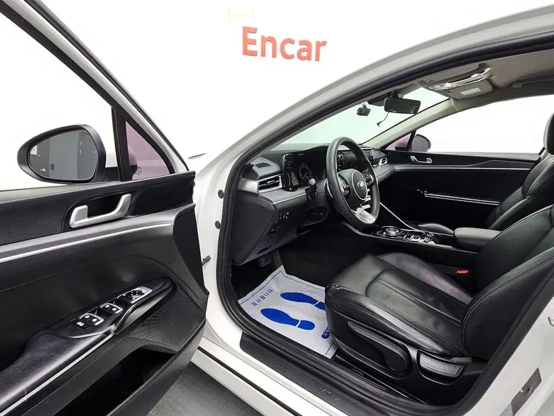 Kia K5 2.0, снимка 10 - Автомобили и джипове - 54263601