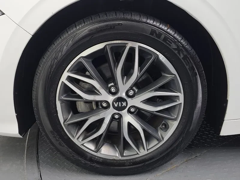 Kia K5 2.0, снимка 5 - Автомобили и джипове - 54263601