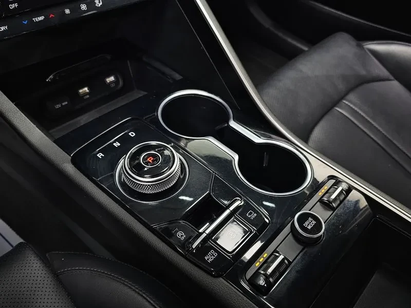 Kia K5 2.0, снимка 9 - Автомобили и джипове - 54263601